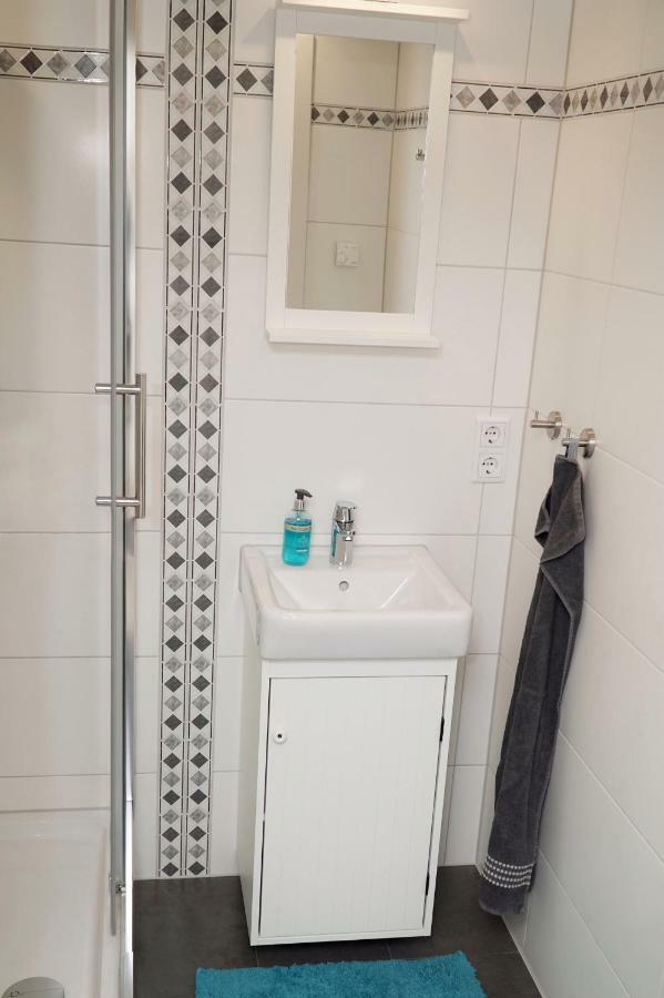 Bungalow Am Stadtrand Nuremberg ภายนอก รูปภาพ